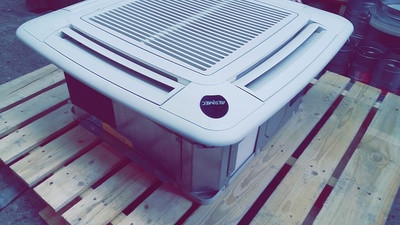 Кассетный фанкойл до 5 кВт Aermec FCLI 42 V2 Кассетный фанкойл до 5 кВт Aermec FCLI 42 V2