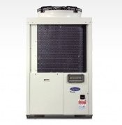 Чиллер с воздушным охлаждением Carrier 30RB033 Чиллер с воздушным охлаждением Carrier 30RB033