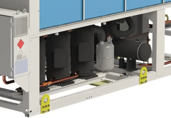 Чиллер с воздушным охлаждением Daikin EWYT215B-SRA1 Чиллер с воздушным охлаждением Daikin EWYT215B-SRA1